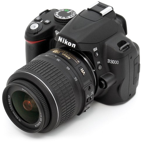 Nikon d3000 obiettivo 18 - +,